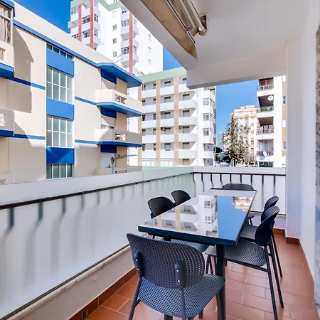 Al - Egas Moniz Apartmán Quarteira