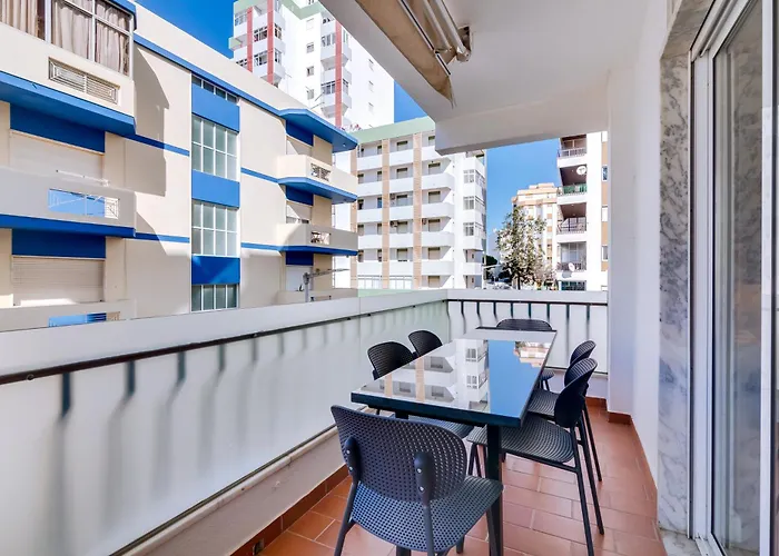 Al - Egas Moniz Apartmán Quarteira